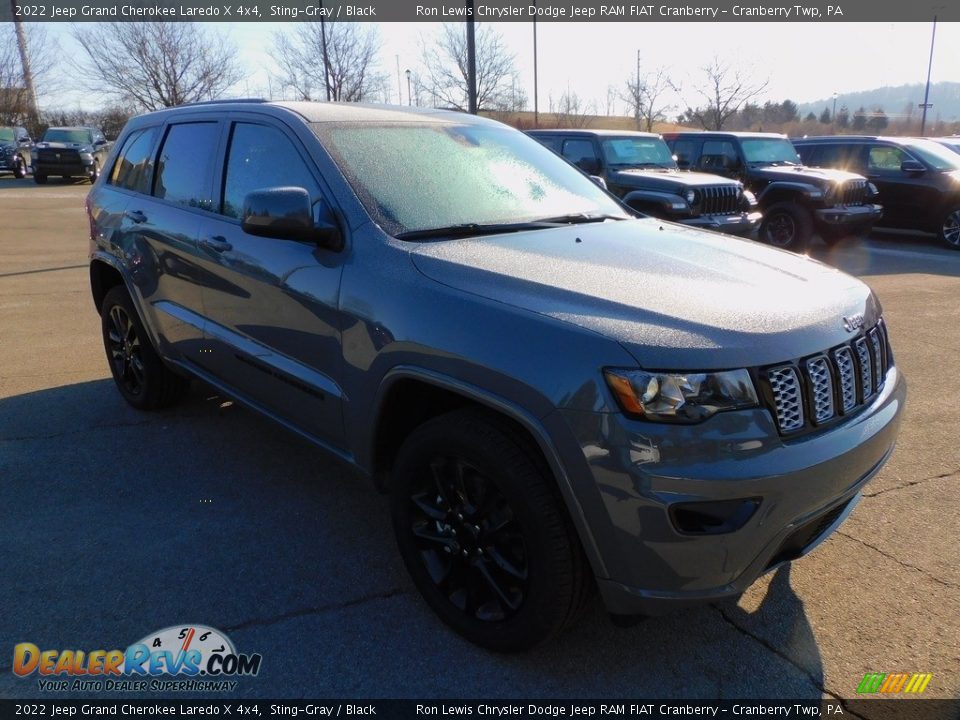 2022 Jeep Grand Cherokee Laredo X 4x4 Sting-Gray / Black Photo #3