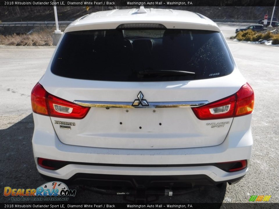 2018 Mitsubishi Outlander Sport LE Diamond White Pearl / Black Photo #17