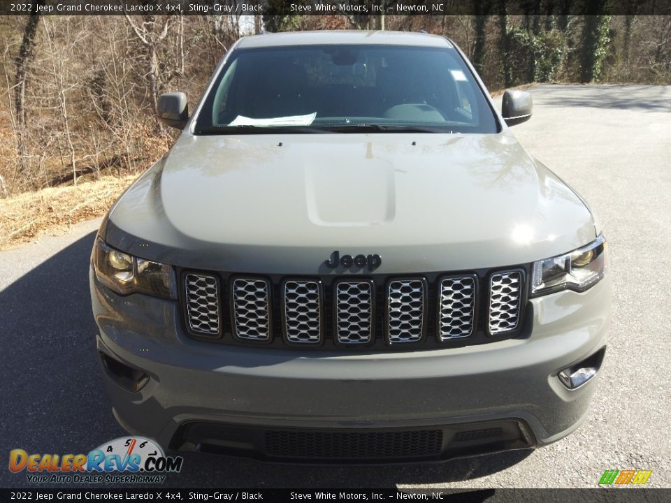 2022 Jeep Grand Cherokee Laredo X 4x4 Sting-Gray / Black Photo #3
