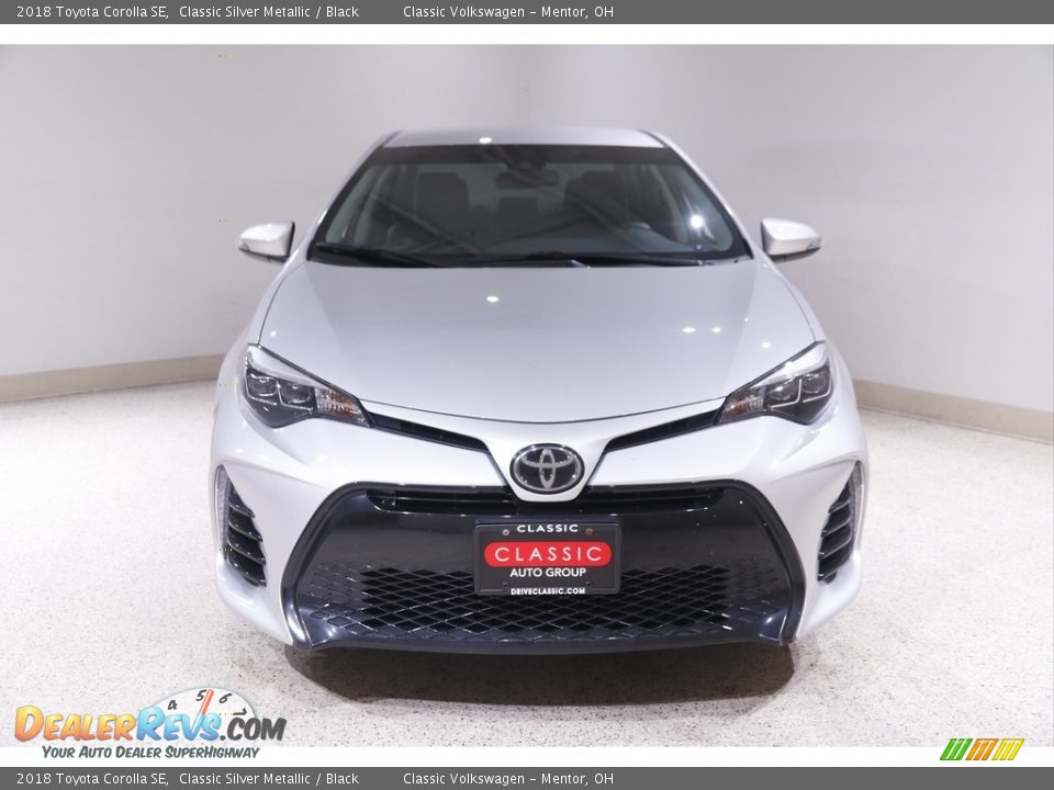 2018 Toyota Corolla SE Classic Silver Metallic / Black Photo #2