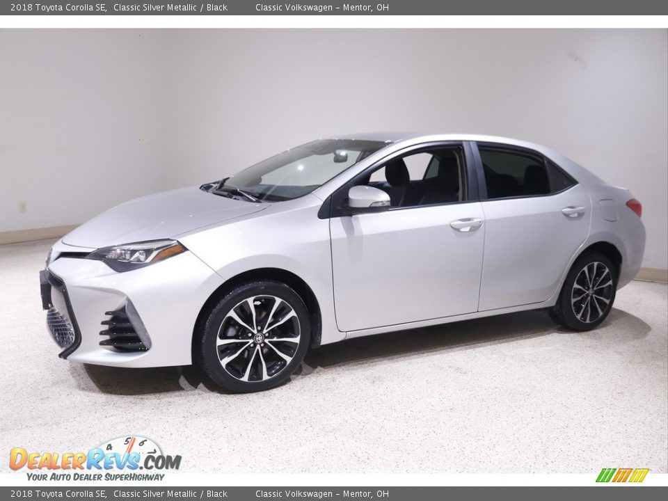 2018 Toyota Corolla SE Classic Silver Metallic / Black Photo #3