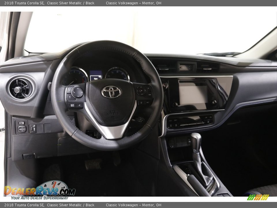 2018 Toyota Corolla SE Classic Silver Metallic / Black Photo #6