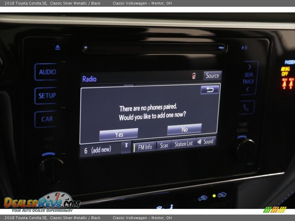 2018 Toyota Corolla SE Classic Silver Metallic / Black Photo #11