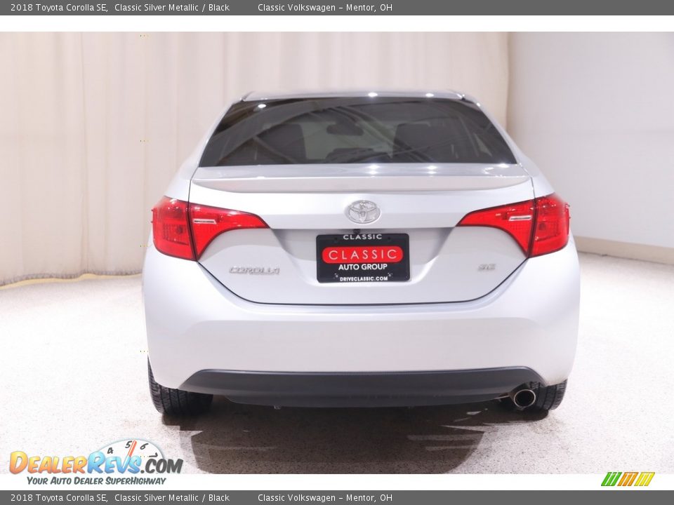 2018 Toyota Corolla SE Classic Silver Metallic / Black Photo #17