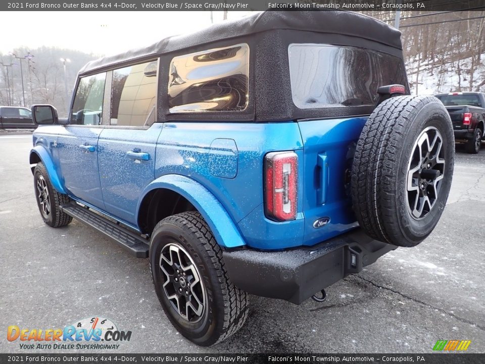 2021 Ford Bronco Outer Banks 4x4 4-Door Velocity Blue / Space Gray/Navy Pier Photo #5