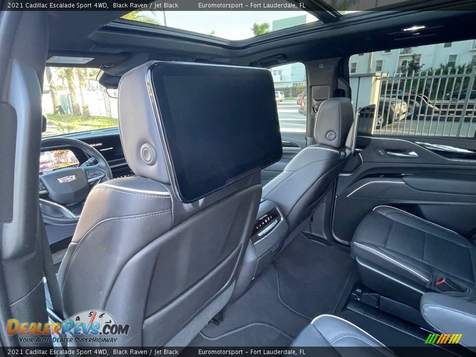 Entertainment System of 2021 Cadillac Escalade Sport 4WD Photo #12