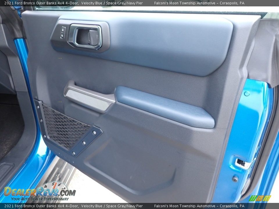 Door Panel of 2021 Ford Bronco Outer Banks 4x4 4-Door Photo #15