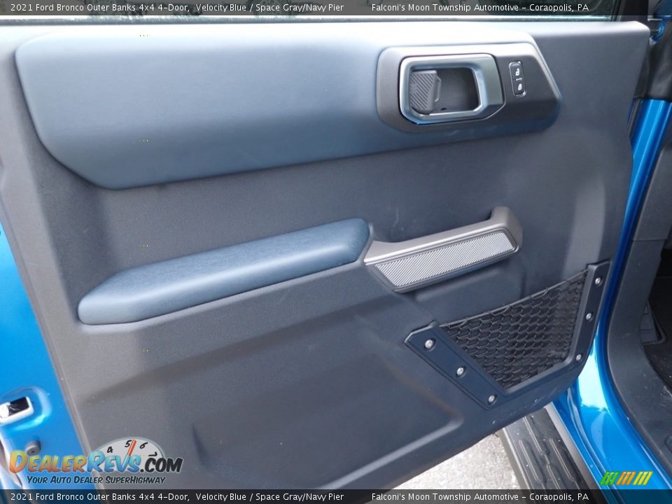 Door Panel of 2021 Ford Bronco Outer Banks 4x4 4-Door Photo #21