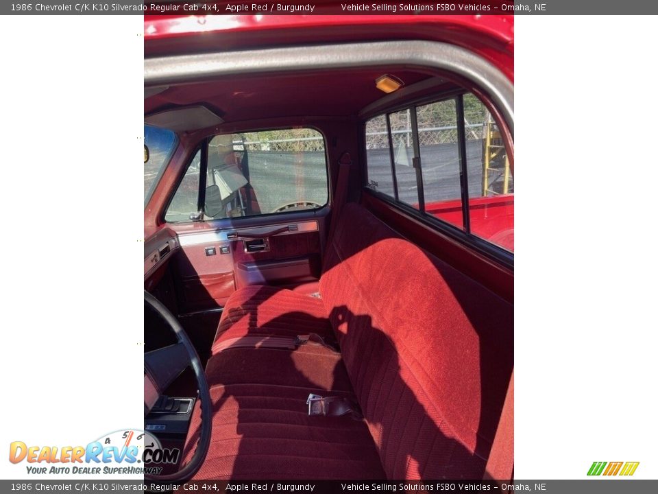 Front Seat of 1986 Chevrolet C/K K10 Silverado Regular Cab 4x4 Photo #8