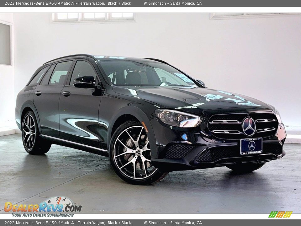 Front 3/4 View of 2022 Mercedes-Benz E 450 4Matic All-Terrain Wagon Photo #12