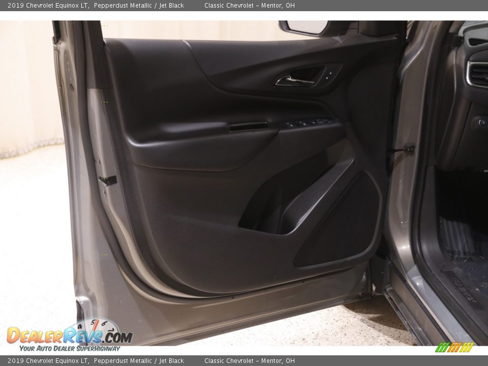 2019 Chevrolet Equinox LT Pepperdust Metallic / Jet Black Photo #4