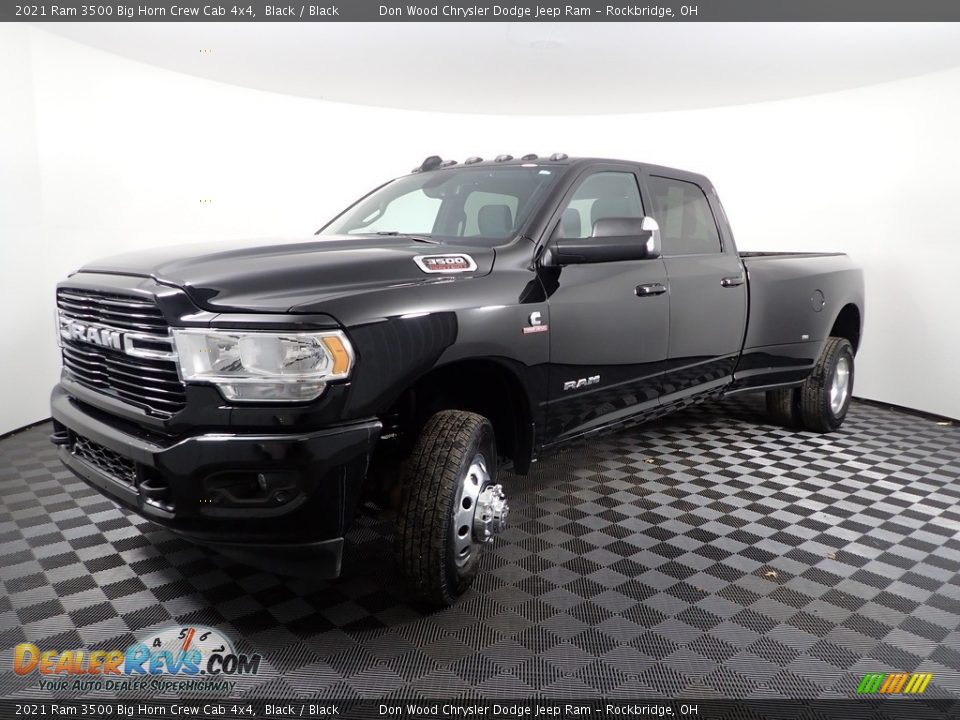 2021 Ram 3500 Big Horn Crew Cab 4x4 Black / Black Photo #8
