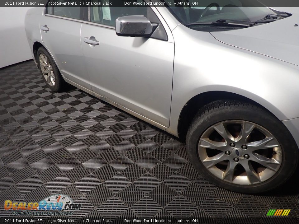 2011 Ford Fusion SEL Ingot Silver Metallic / Charcoal Black Photo #4