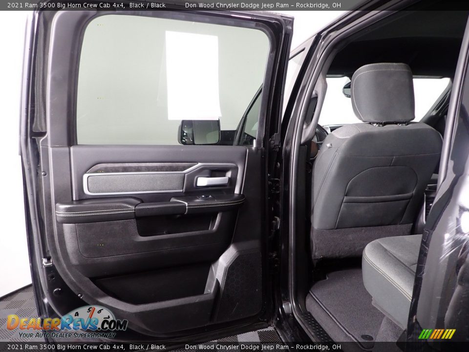 2021 Ram 3500 Big Horn Crew Cab 4x4 Black / Black Photo #26