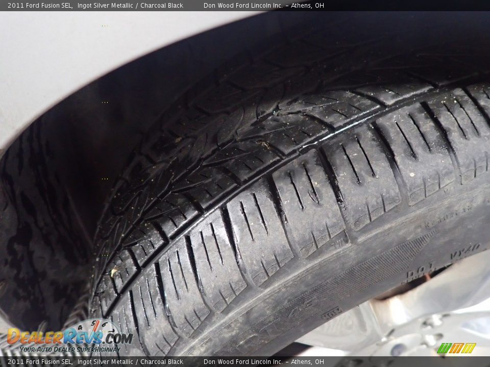 2011 Ford Fusion SEL Ingot Silver Metallic / Charcoal Black Photo #17