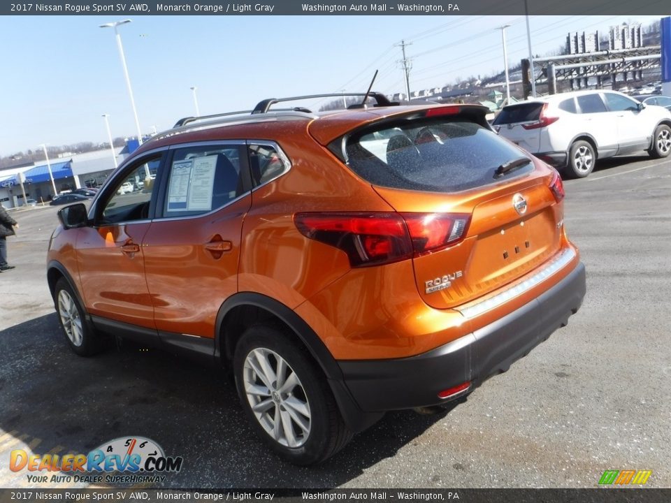 2017 Nissan Rogue Sport SV AWD Monarch Orange / Light Gray Photo #8