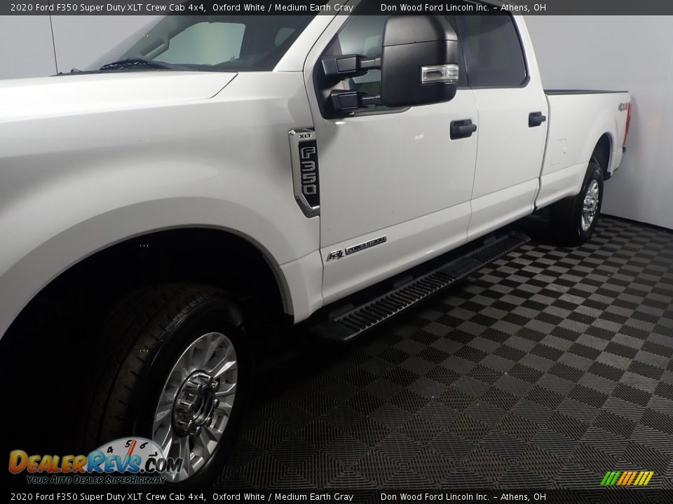 2020 Ford F350 Super Duty XLT Crew Cab 4x4 Oxford White / Medium Earth Gray Photo #10