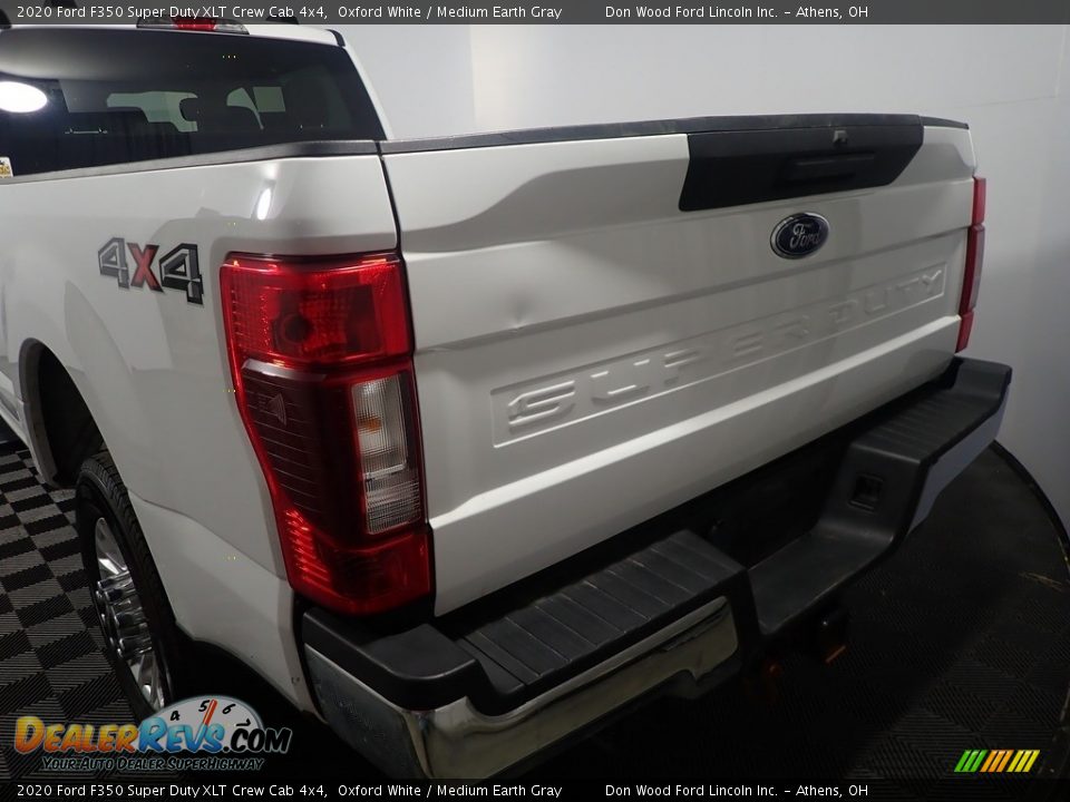 2020 Ford F350 Super Duty XLT Crew Cab 4x4 Oxford White / Medium Earth Gray Photo #12