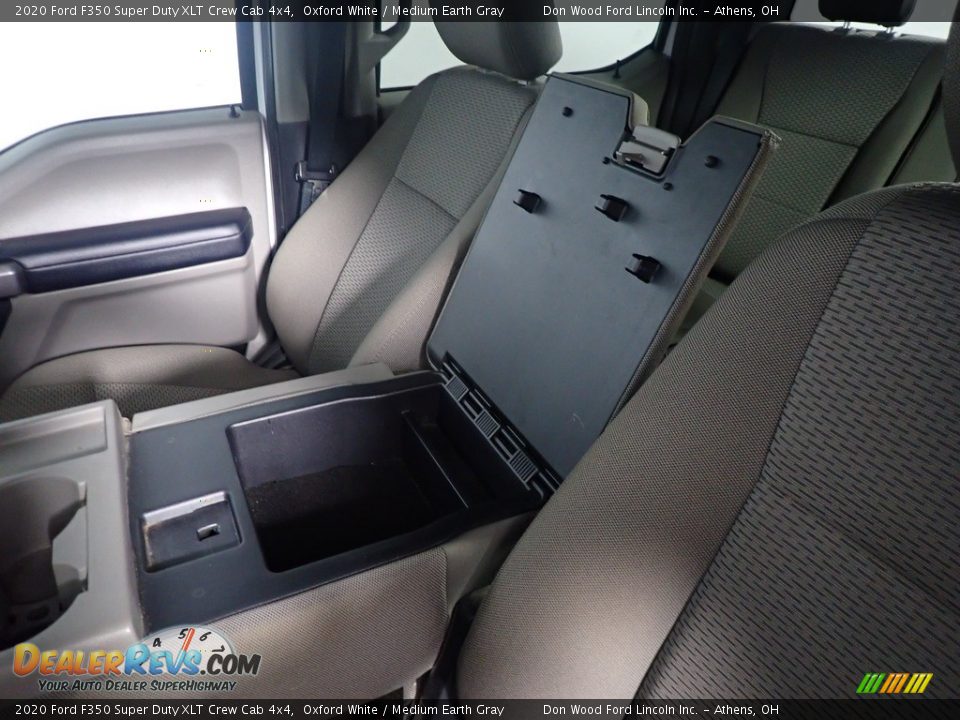 2020 Ford F350 Super Duty XLT Crew Cab 4x4 Oxford White / Medium Earth Gray Photo #31