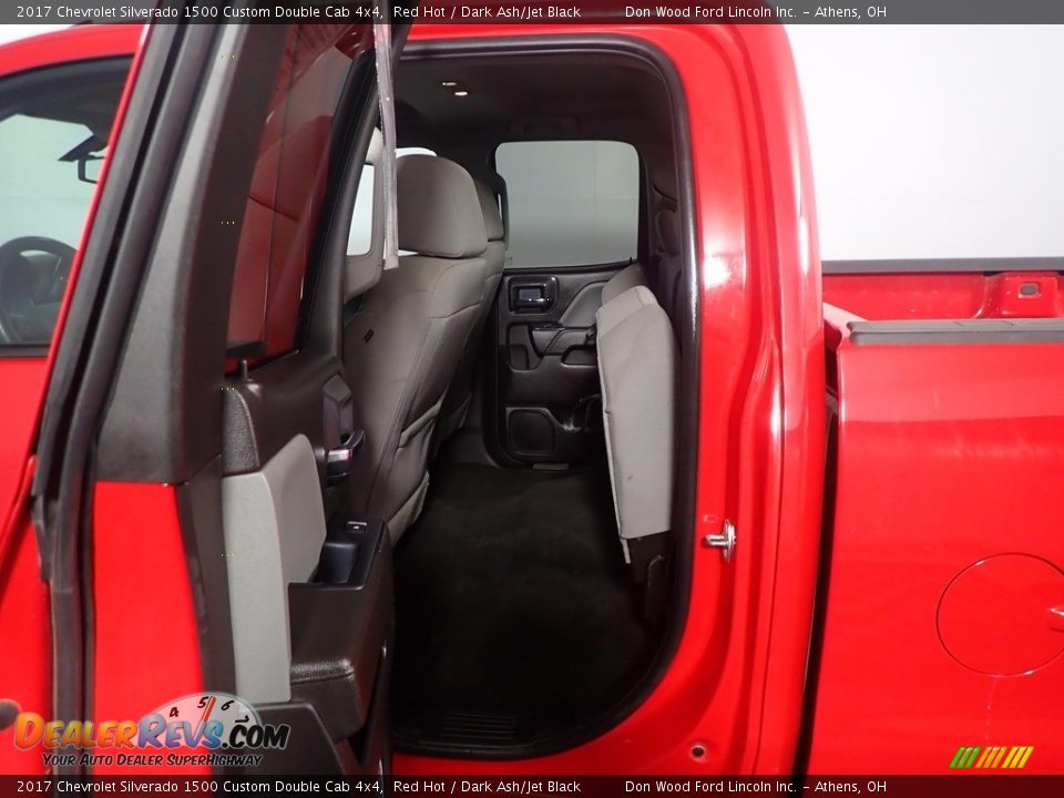 2017 Chevrolet Silverado 1500 Custom Double Cab 4x4 Red Hot / Dark Ash/Jet Black Photo #33