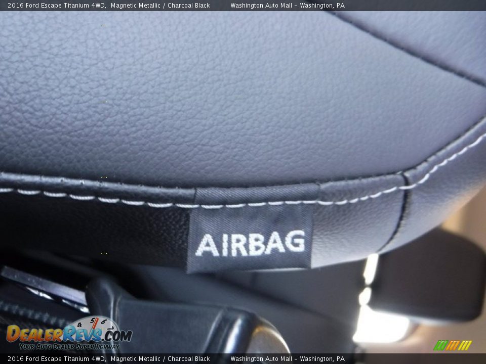 2016 Ford Escape Titanium 4WD Magnetic Metallic / Charcoal Black Photo #18