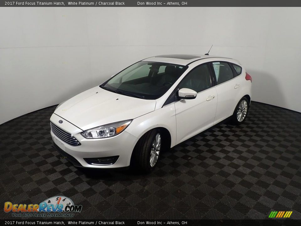 2017 Ford Focus Titanium Hatch White Platinum / Charcoal Black Photo #10