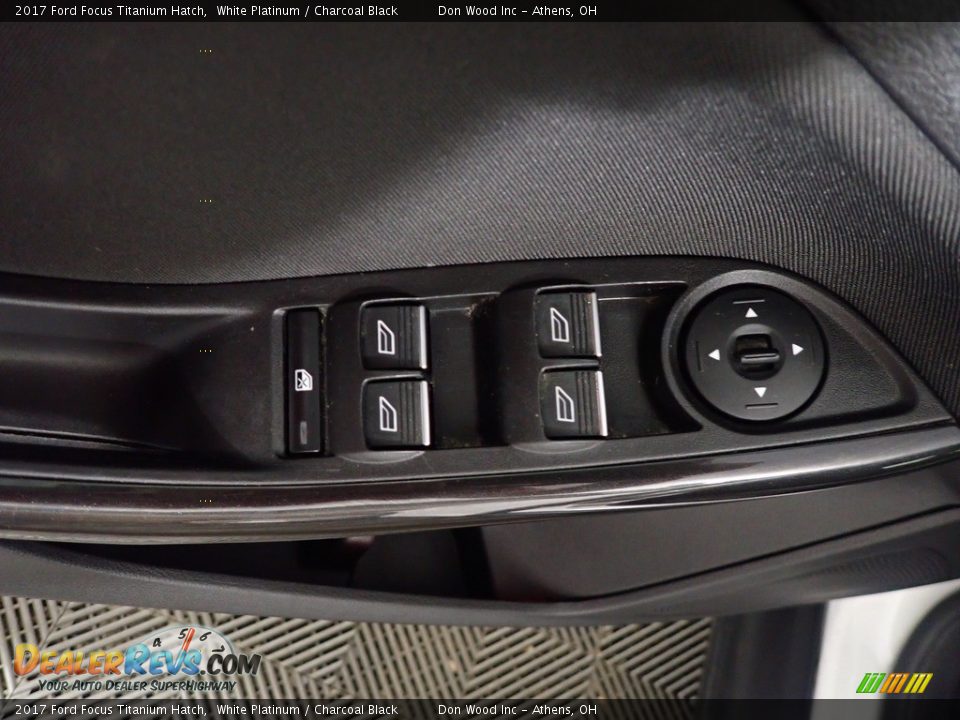 2017 Ford Focus Titanium Hatch White Platinum / Charcoal Black Photo #23