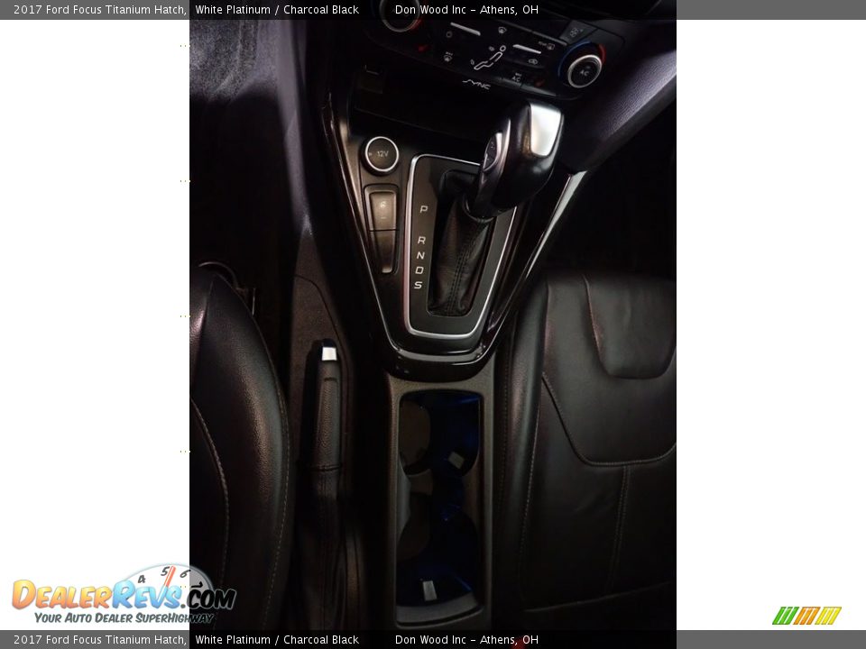 2017 Ford Focus Titanium Hatch White Platinum / Charcoal Black Photo #34