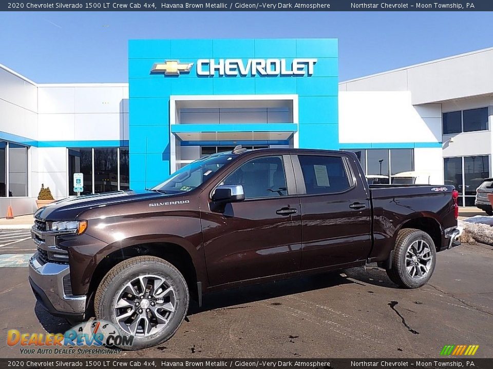 Front 3/4 View of 2020 Chevrolet Silverado 1500 LT Crew Cab 4x4 Photo #1