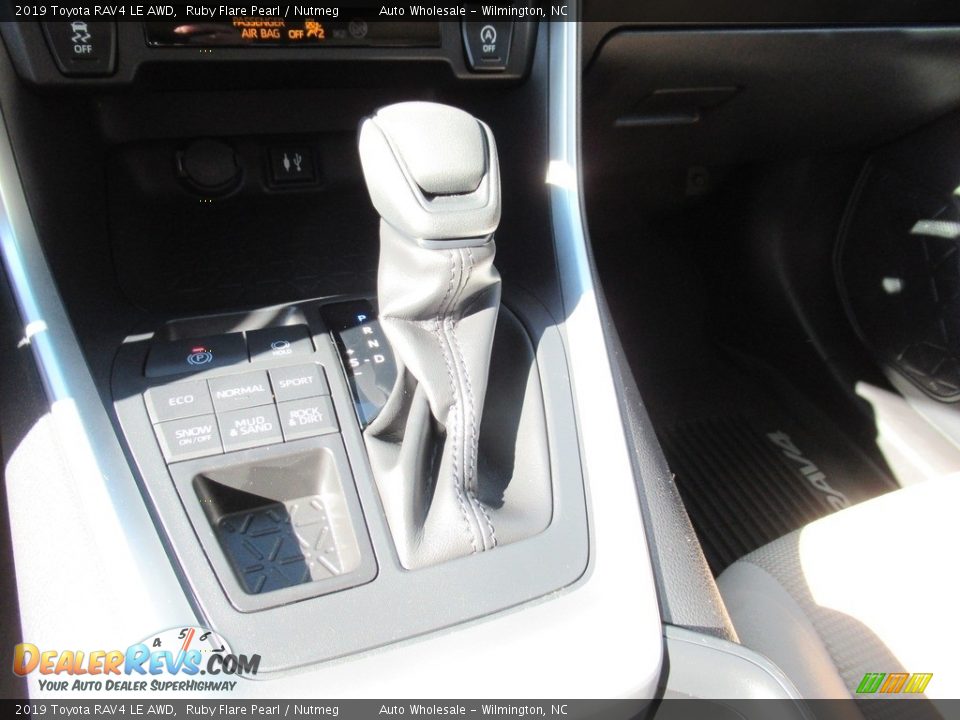 2019 Toyota RAV4 LE AWD Ruby Flare Pearl / Nutmeg Photo #19