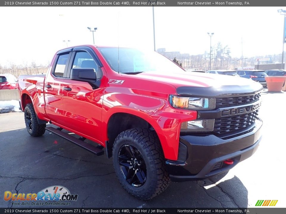 2019 Chevrolet Silverado 1500 Custom Z71 Trail Boss Double Cab 4WD Red Hot / Jet Black Photo #10