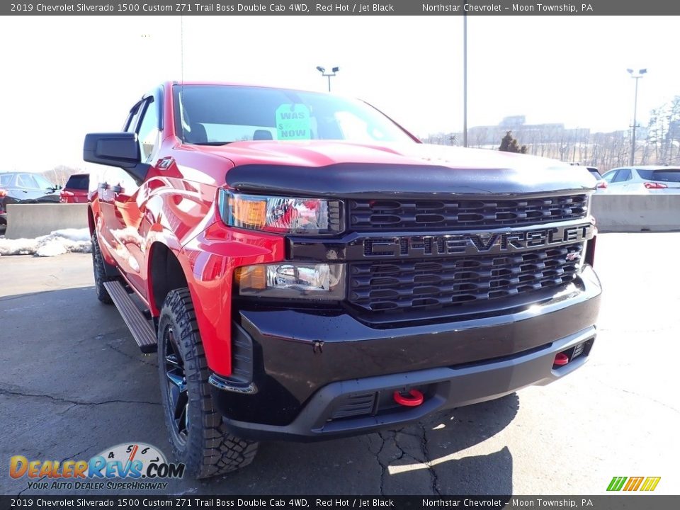 2019 Chevrolet Silverado 1500 Custom Z71 Trail Boss Double Cab 4WD Red Hot / Jet Black Photo #11