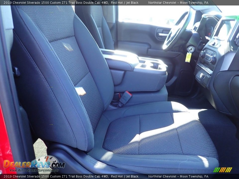 2019 Chevrolet Silverado 1500 Custom Z71 Trail Boss Double Cab 4WD Red Hot / Jet Black Photo #14