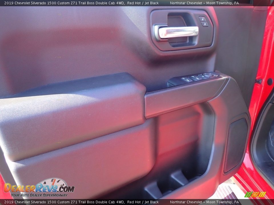 2019 Chevrolet Silverado 1500 Custom Z71 Trail Boss Double Cab 4WD Red Hot / Jet Black Photo #23