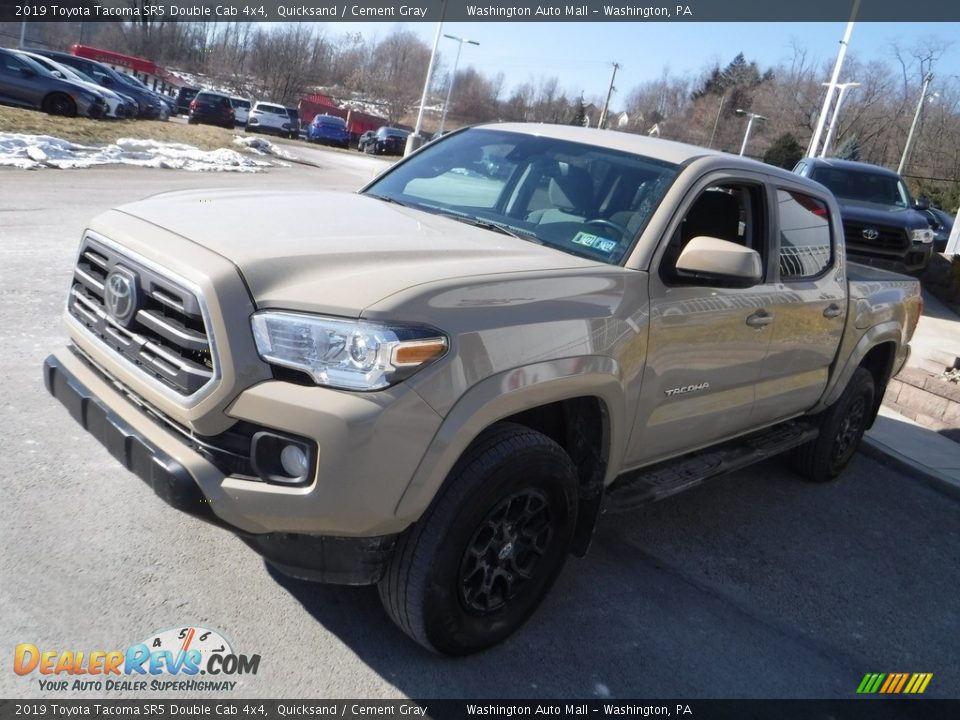 2019 Toyota Tacoma SR5 Double Cab 4x4 Quicksand / Cement Gray Photo #12