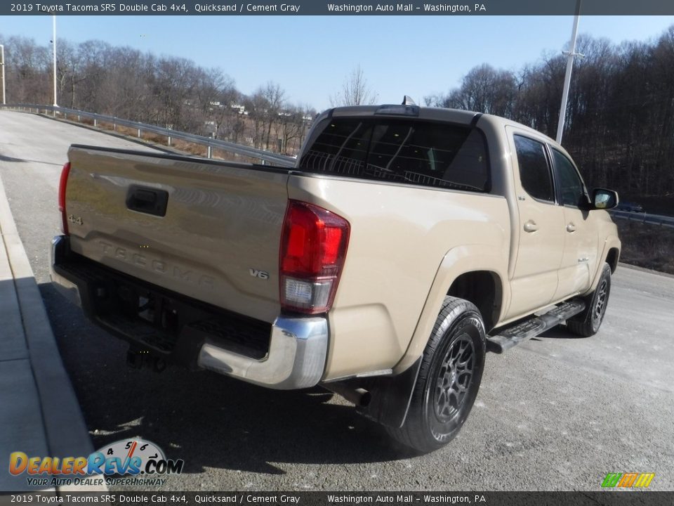 2019 Toyota Tacoma SR5 Double Cab 4x4 Quicksand / Cement Gray Photo #17