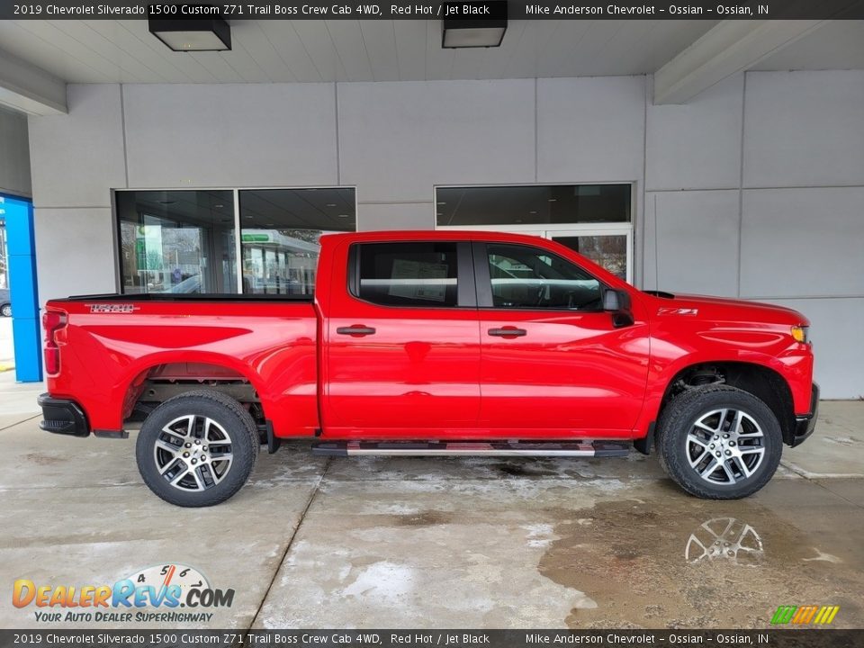 2019 Chevrolet Silverado 1500 Custom Z71 Trail Boss Crew Cab 4WD Red Hot / Jet Black Photo #3