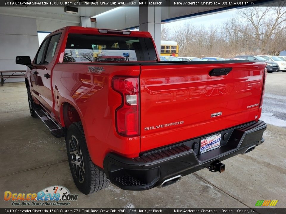 2019 Chevrolet Silverado 1500 Custom Z71 Trail Boss Crew Cab 4WD Red Hot / Jet Black Photo #7