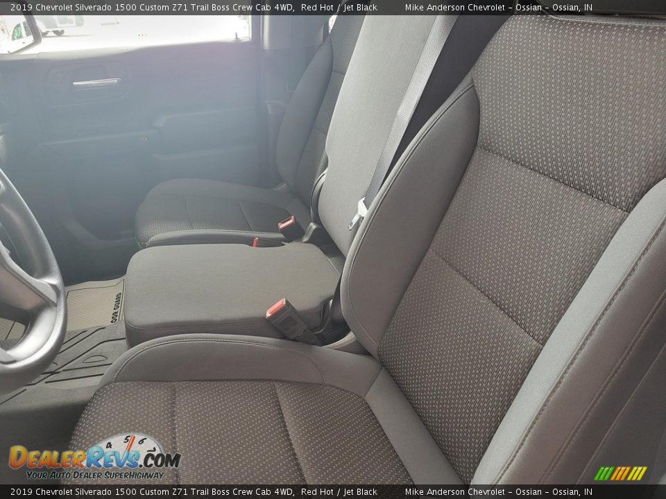 2019 Chevrolet Silverado 1500 Custom Z71 Trail Boss Crew Cab 4WD Red Hot / Jet Black Photo #16