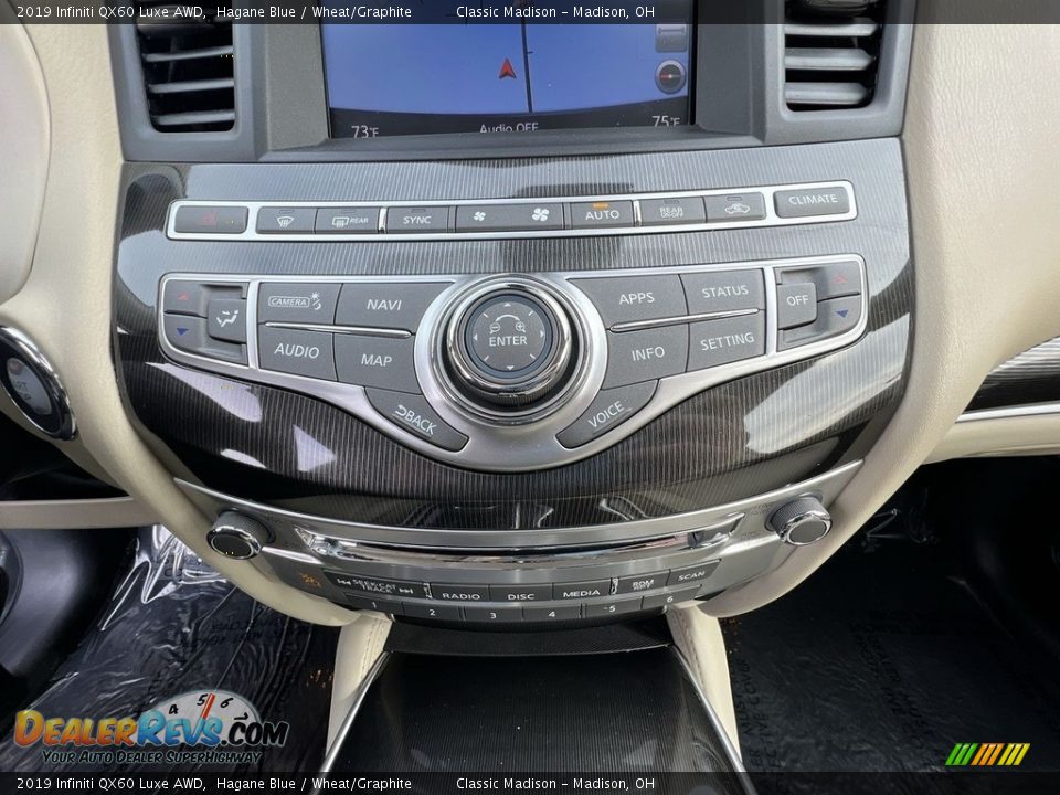 Controls of 2019 Infiniti QX60 Luxe AWD Photo #14
