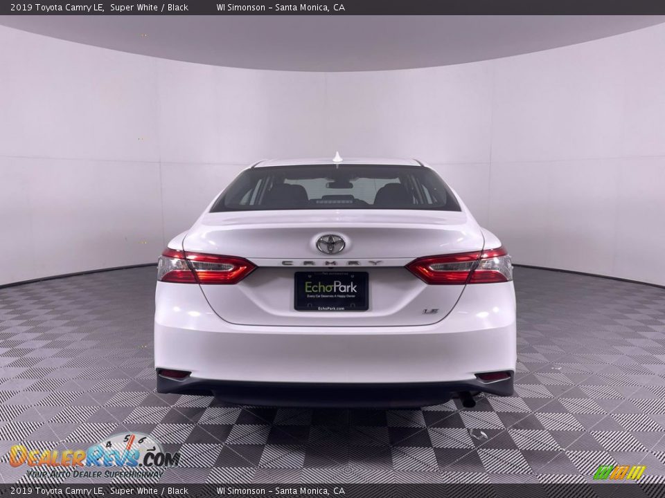 2019 Toyota Camry LE Super White / Black Photo #6