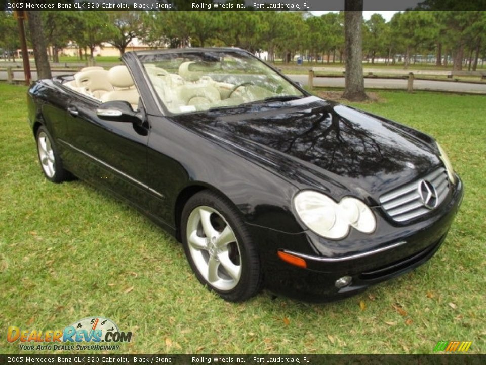 Front 3/4 View of 2005 Mercedes-Benz CLK 320 Cabriolet Photo #5