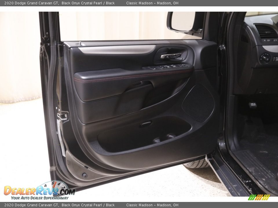 2020 Dodge Grand Caravan GT Black Onyx Crystal Pearl / Black Photo #4