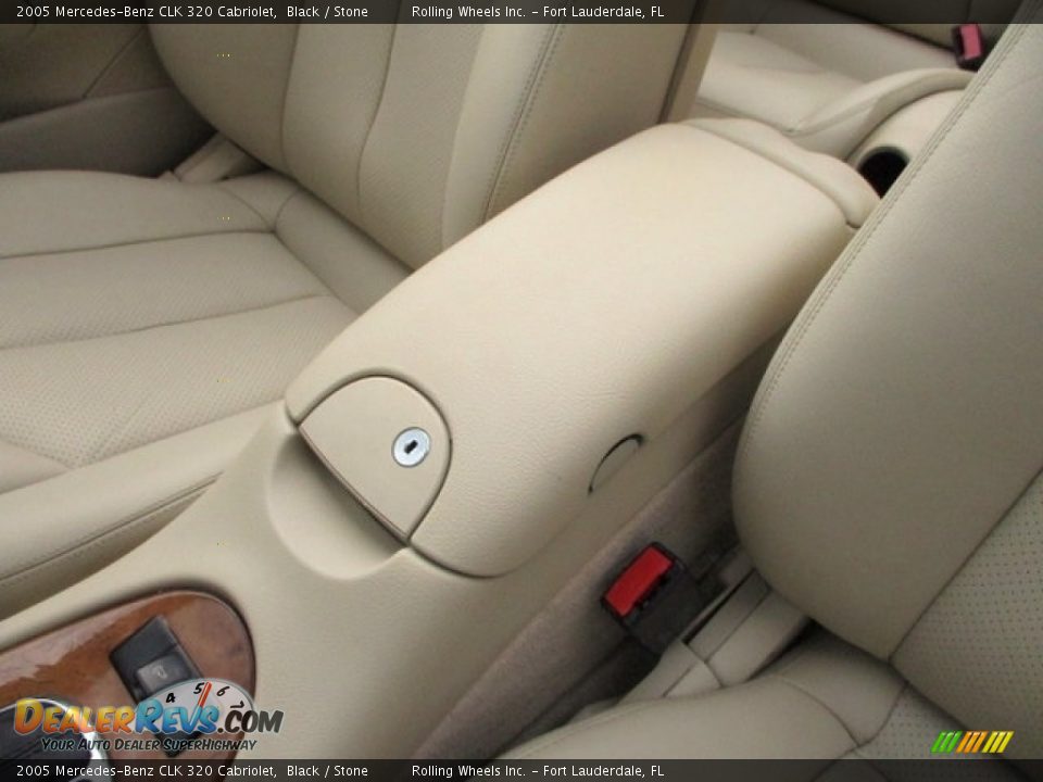 2005 Mercedes-Benz CLK 320 Cabriolet Black / Stone Photo #26