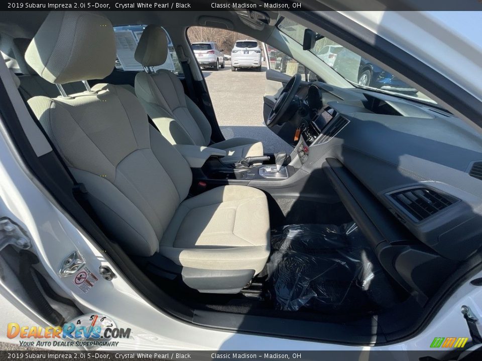 2019 Subaru Impreza 2.0i 5-Door Crystal White Pearl / Black Photo #18