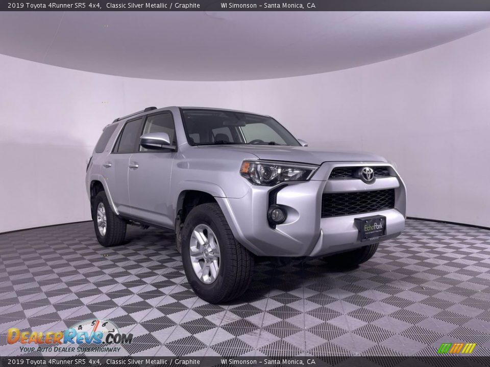 2019 Toyota 4Runner SR5 4x4 Classic Silver Metallic / Graphite Photo #1