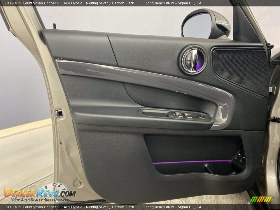 Door Panel of 2019 Mini Countryman Cooper S E All4 Hybrid Photo #12