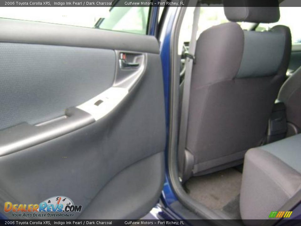 2006 Toyota Corolla XRS Indigo Ink Pearl / Dark Charcoal Photo #17