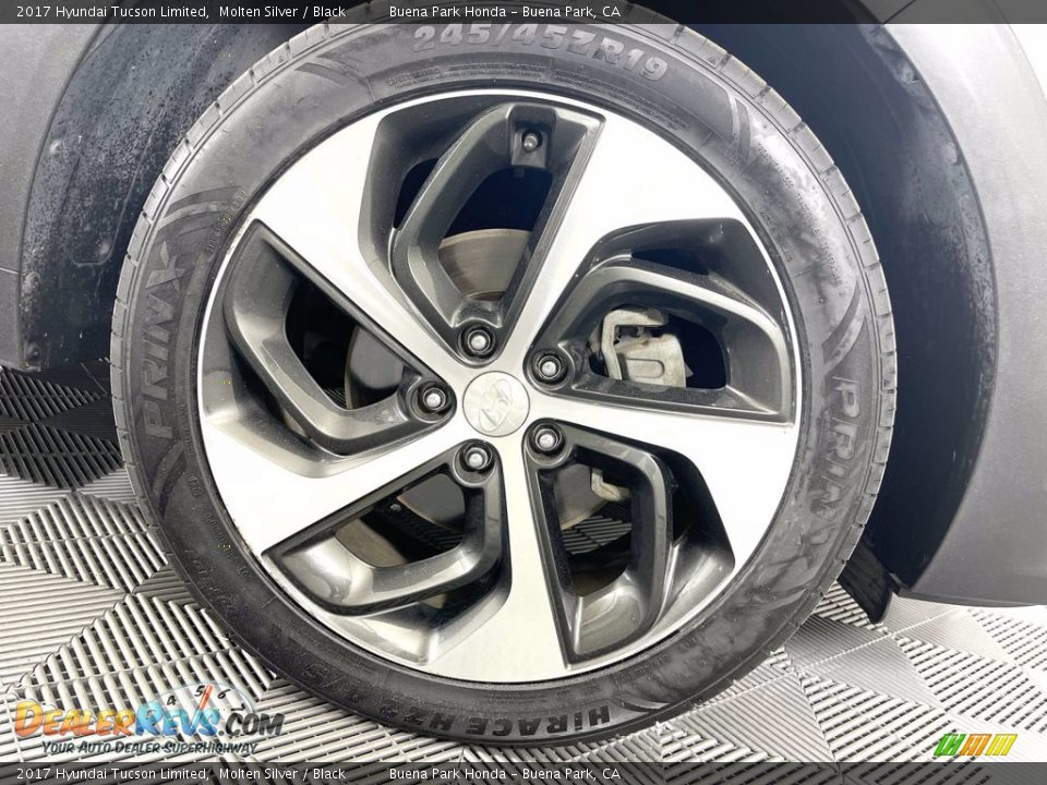 2017 Hyundai Tucson Limited Molten Silver / Black Photo #9