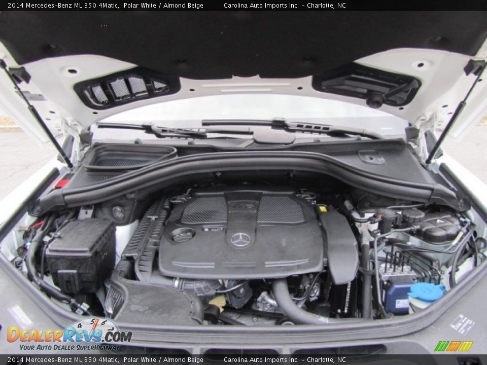 2014 Mercedes-Benz ML 350 4Matic Polar White / Almond Beige Photo #25
